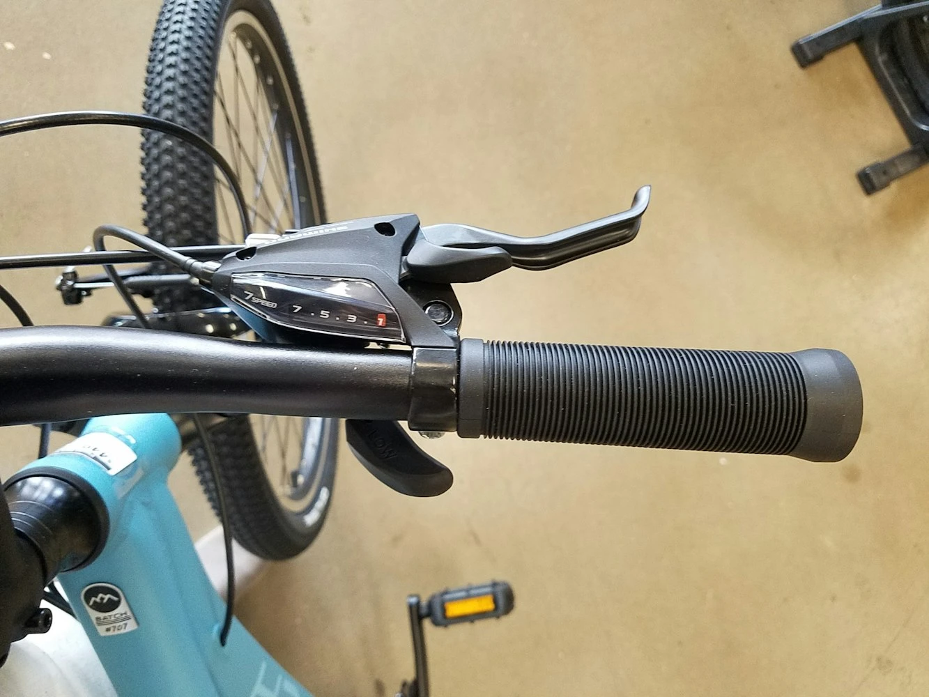 Batch Bicycles Batch 24" Youth Mountain Bike Blue 2021 7 Batch Bicycles Batch 24" Youth Mountain Bike Blue 2021 - Image 5