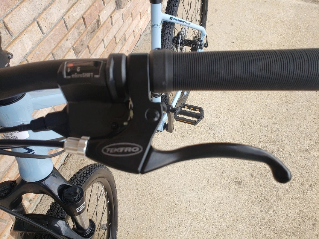 Fuji Traverse 1.5 ST - Denim Blue Hybrid/Gravel Bike 2022 12 Fuji Traverse 1.5 ST - Denim Blue Hybrid/Gravel Bike 2022 - Image 10