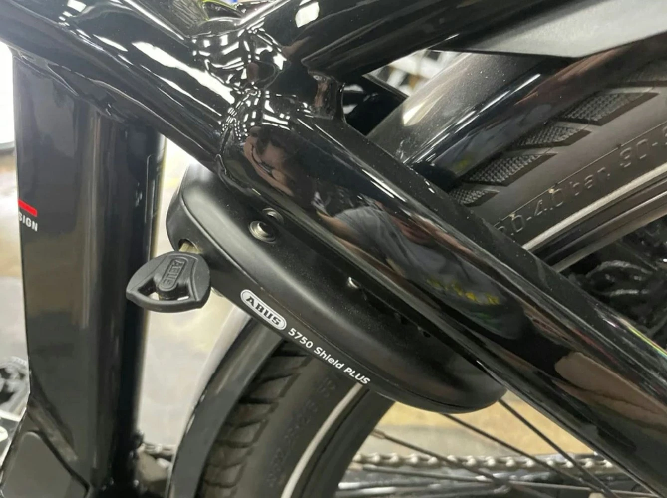 Bianchi E-Omnia T Type Shimano Deore XT Tourer - 2022 10 Bianchi E-Omnia T Type Shimano Deore XT Tourer - 2022 - Image 8