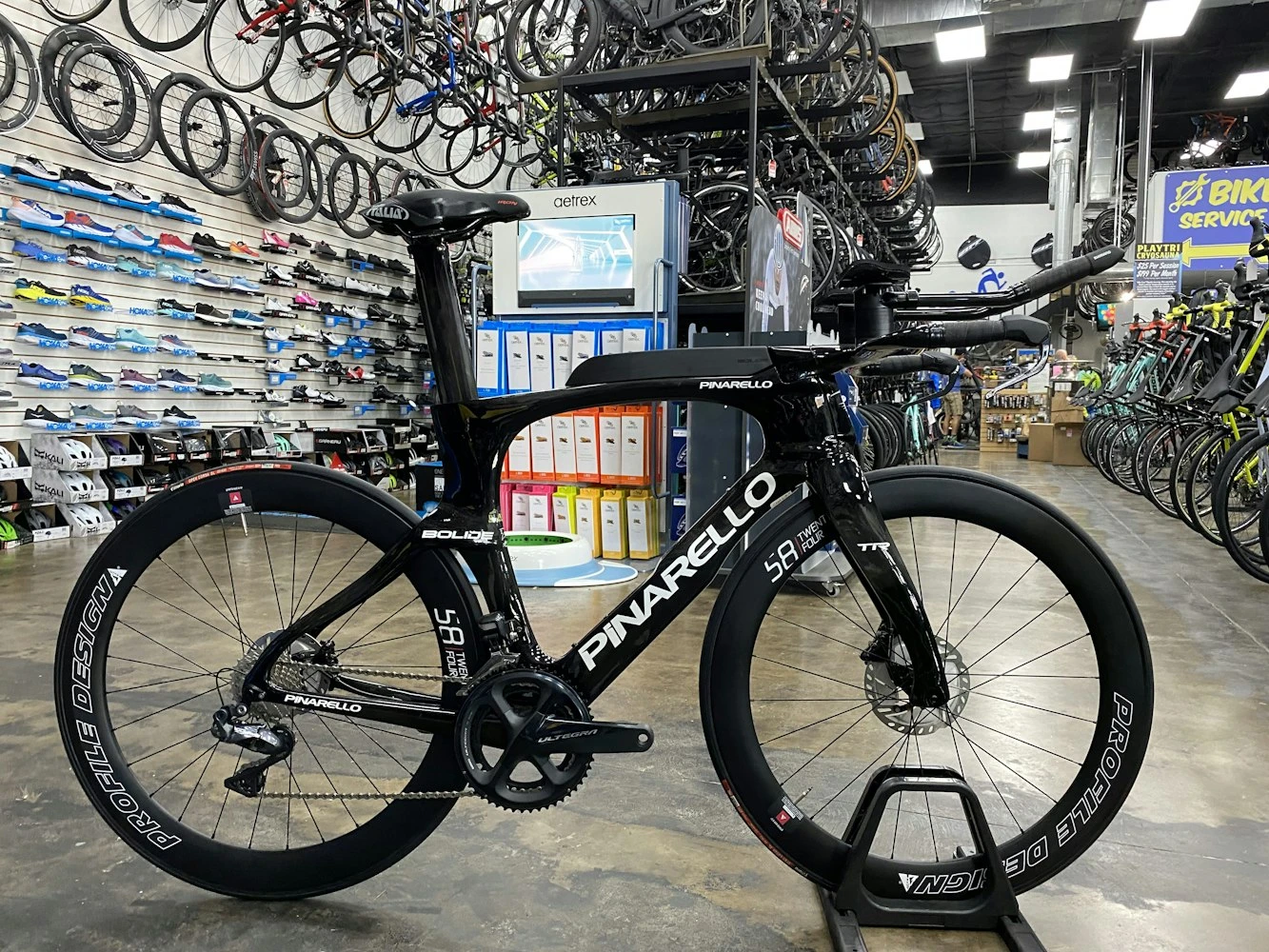 Pinarello Bolide TR Shimano Ultegra Di2 2022 3 Pinarello Bolide TR Shimano Ultegra Di2 2022