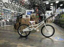 Fuji Rookie 20" Pearl White Girls 2023