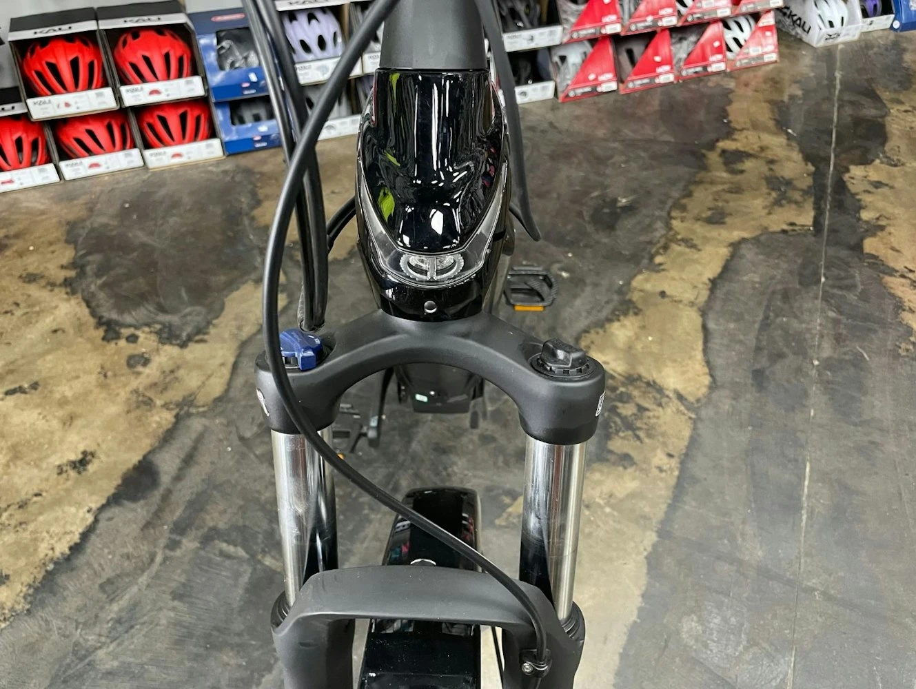 Bianchi E-Omnia T Type Shimano Deore XT Tourer - 2022 9 Bianchi E-Omnia T Type Shimano Deore XT Tourer - 2022 - Image 7