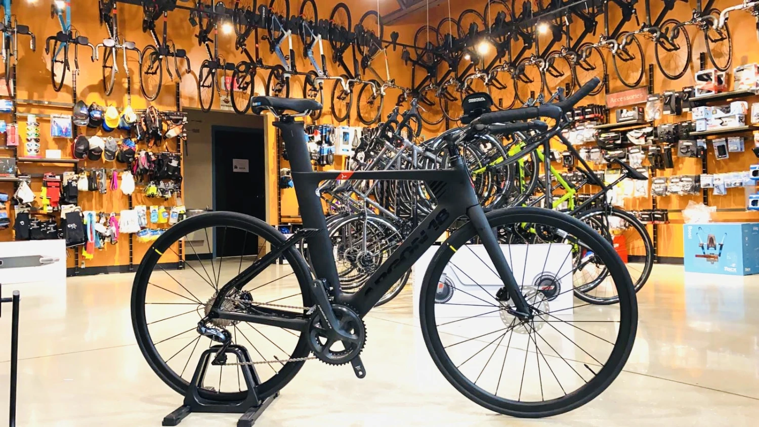 Argon 18 E-117 Disc Tri Shimano Ultegra Di2 Matte Black 2022 3 Argon 18 E-117 Disc Tri Shimano Ultegra Di2 Matte Black 2022