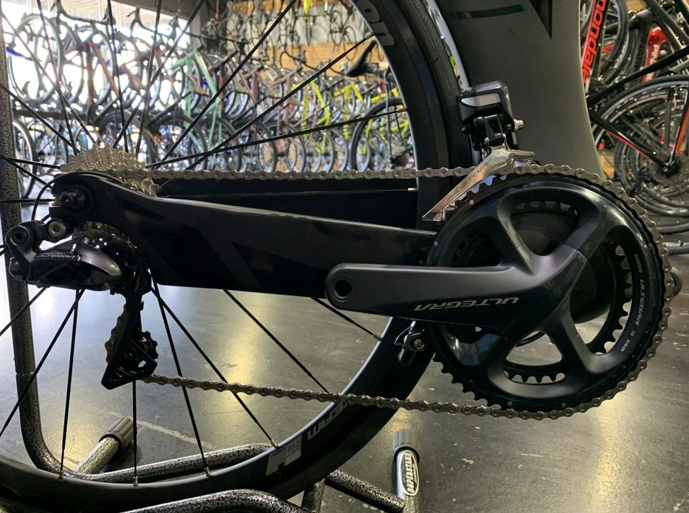 Ventum One Shimano Ultegra Di2 11 Speed - Black 2020 5 Ventum One Shimano Ultegra Di2 11 Speed - Black 2020 - Image 3