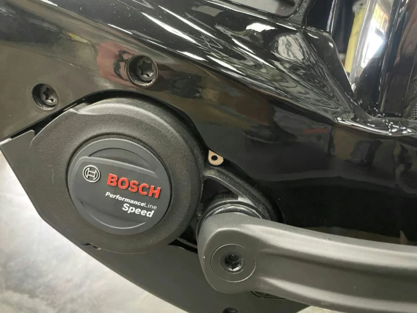 Bianchi E-Omnia T Type Shimano Deore XT Tourer - 2022 11 Bianchi E-Omnia T Type Shimano Deore XT Tourer - 2022 - Image 9