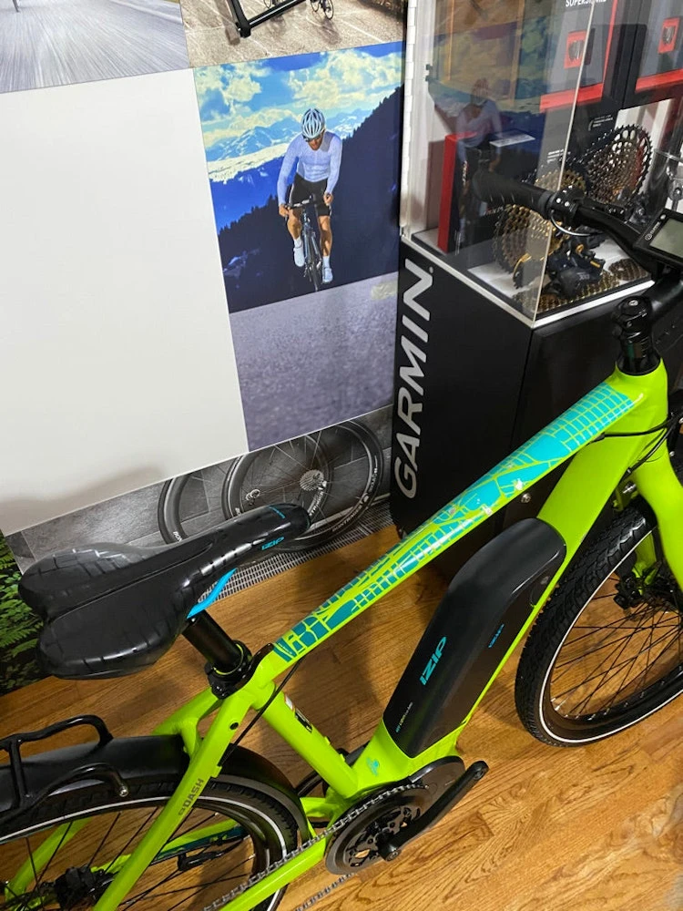 IZIP E3 Dash E-Bike 7 IZIP E3 Dash E-Bike - Image 5