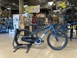 Batch Bicycles Batch 20" Kids Bicycle Matte Pitch Blue 2022