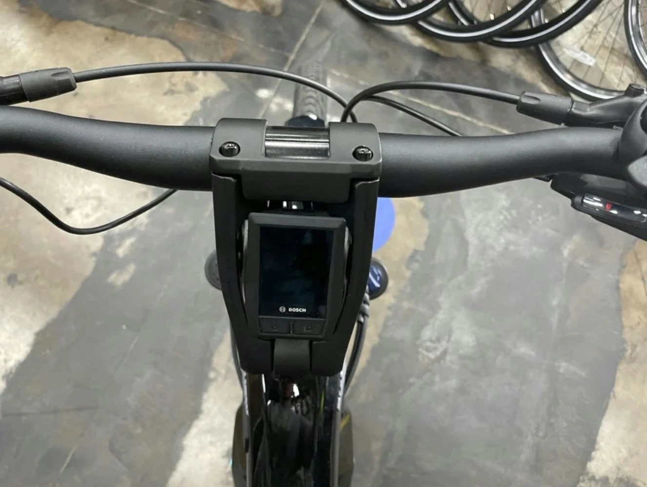 Bianchi E-Omnia T Type Shimano Deore XT Tourer - 2022 7 Bianchi E-Omnia T Type Shimano Deore XT Tourer - 2022 - Image 5